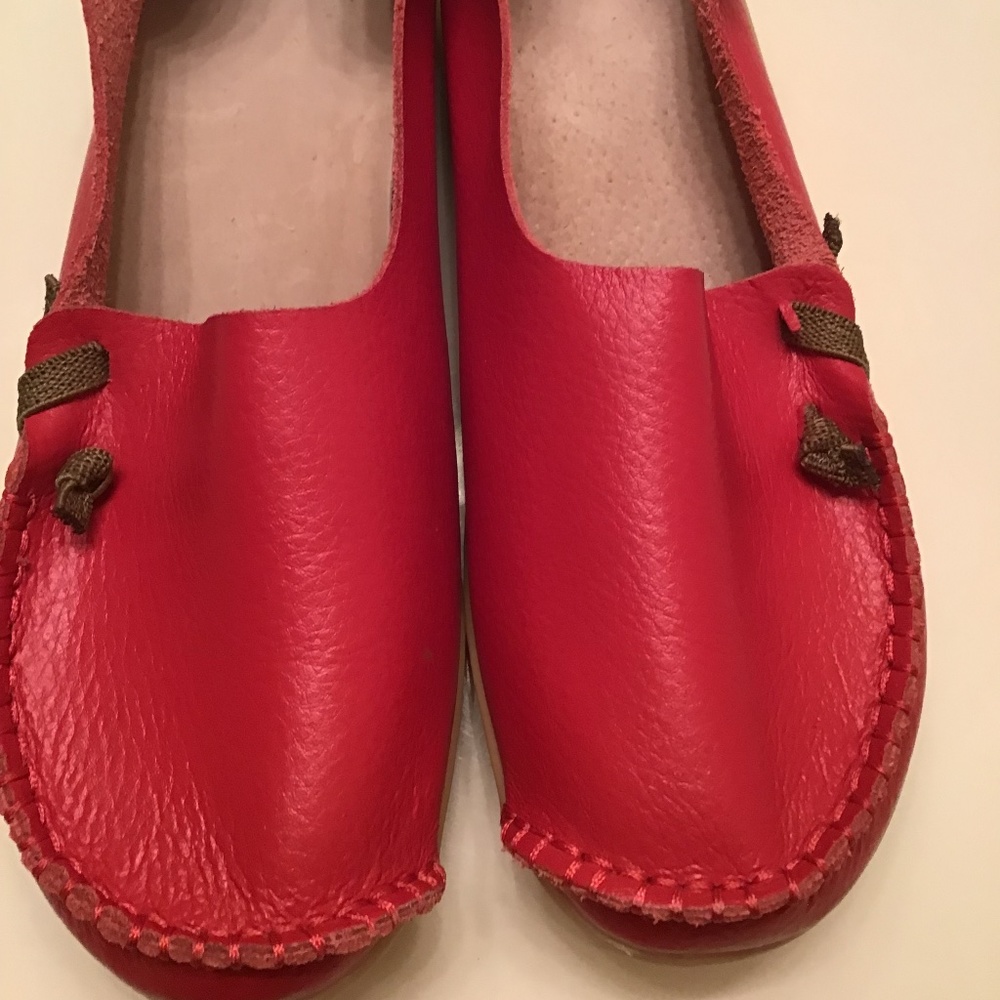 CASUAL RED CUSHION SOLE SLIP ON